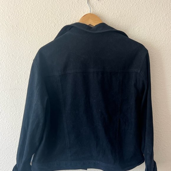 Black Jacket - Picture 2 of 2